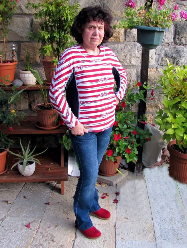 Sweatshirt mit maritimen Muster