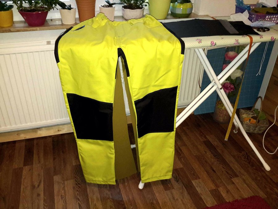 Kletterhose aus Stoff vom Holländermarkt