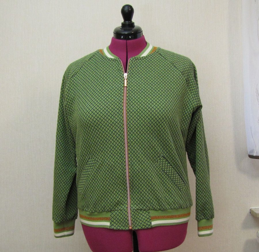 Blousonjacke aus Albstoff