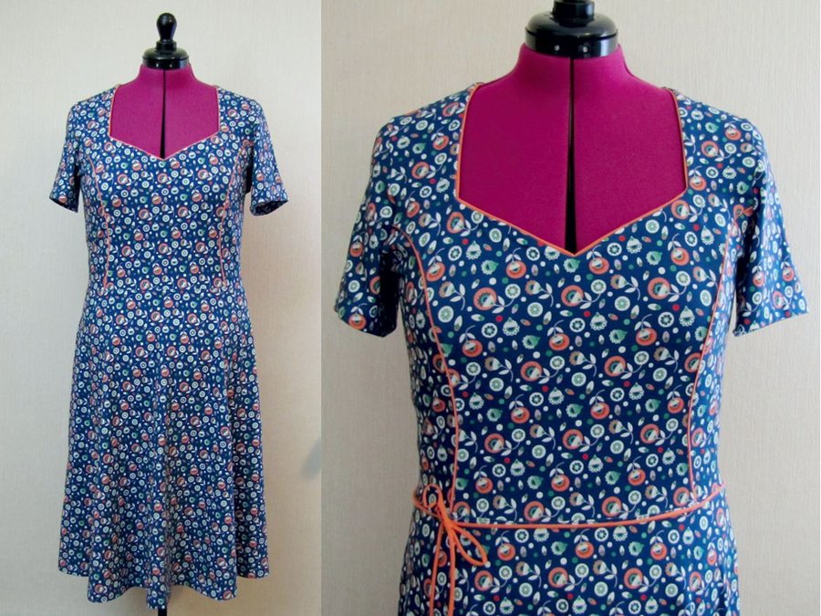 Kleid im Dirndl-Stil