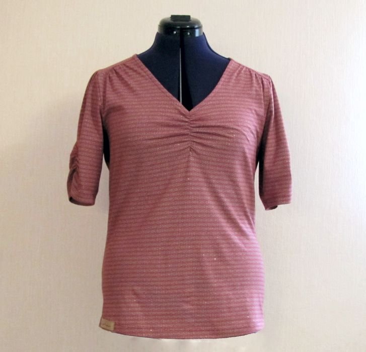 T-Shirt mit Raffung