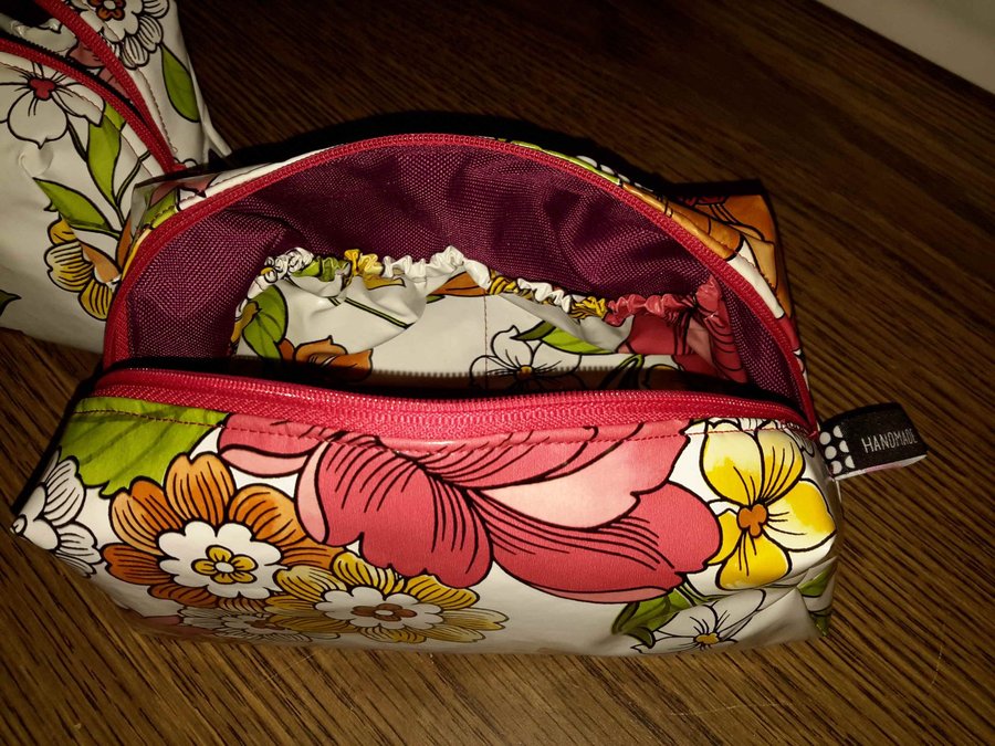 Kosmetiktasche aus Wachstuch